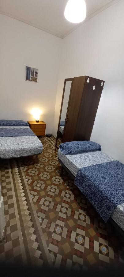 Urpi Rooms Барселона Екстериор снимка